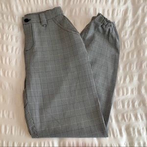 Lightweight plaid joggers